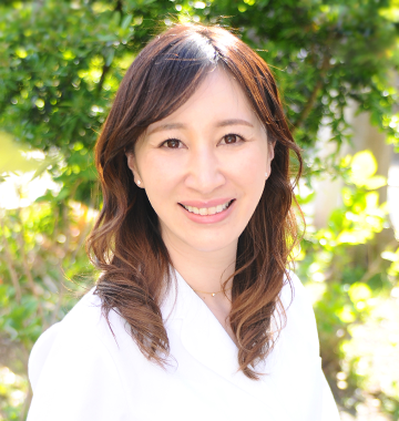 美容皮膚科・形成外科医 Dr.Fukuzawa